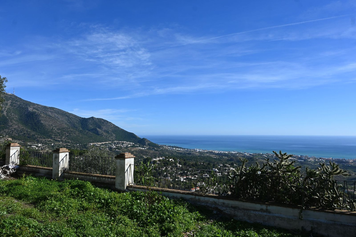 Plots for sale in Mijas Costa Del Sol, Málaga, Spain