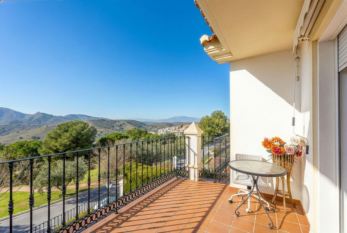 Se vende Pareada de 3 dormitorios en Costa Del Sol, Málaga, España