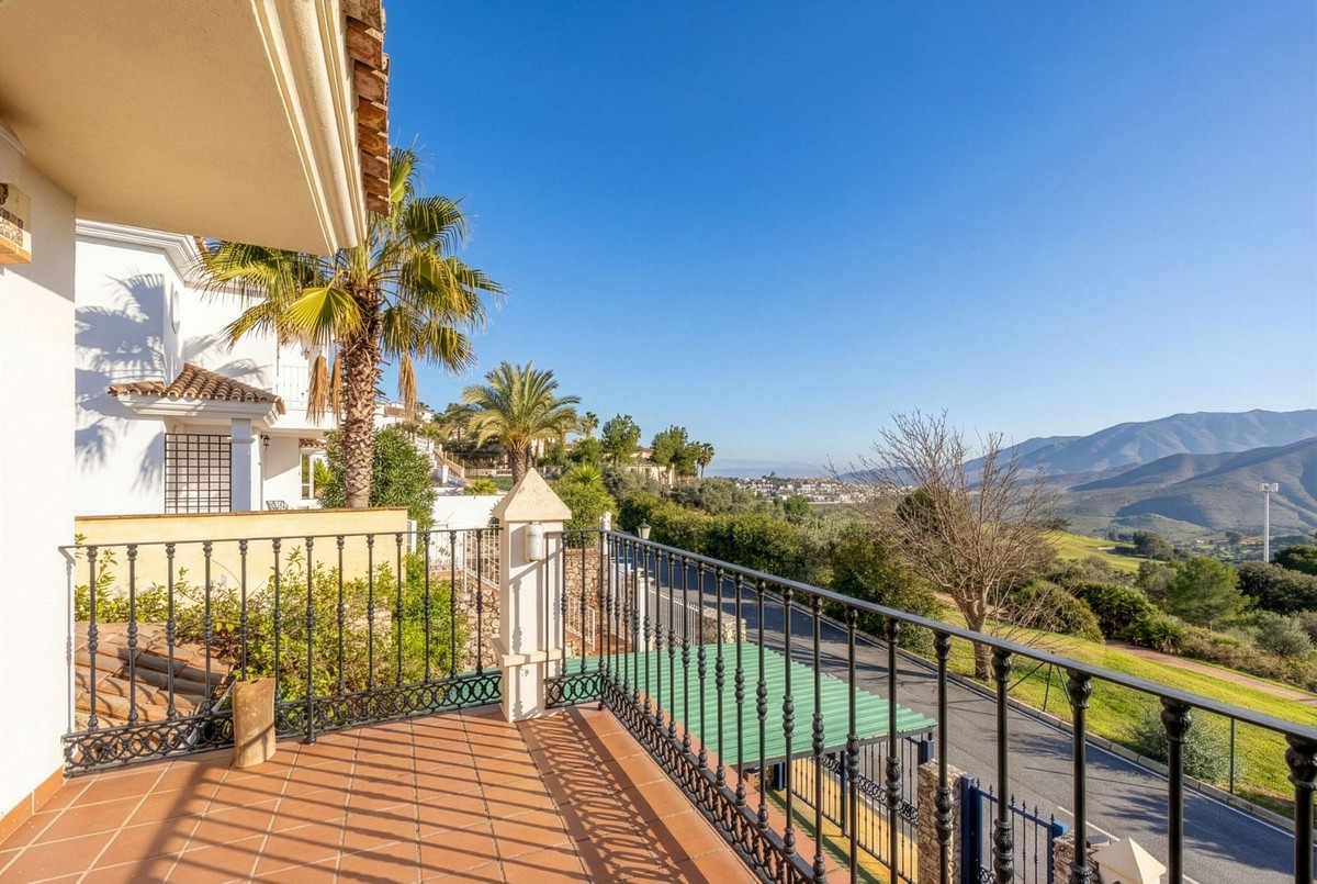 Se vende Pareada de 3 dormitorios en Costa Del Sol, Málaga, España