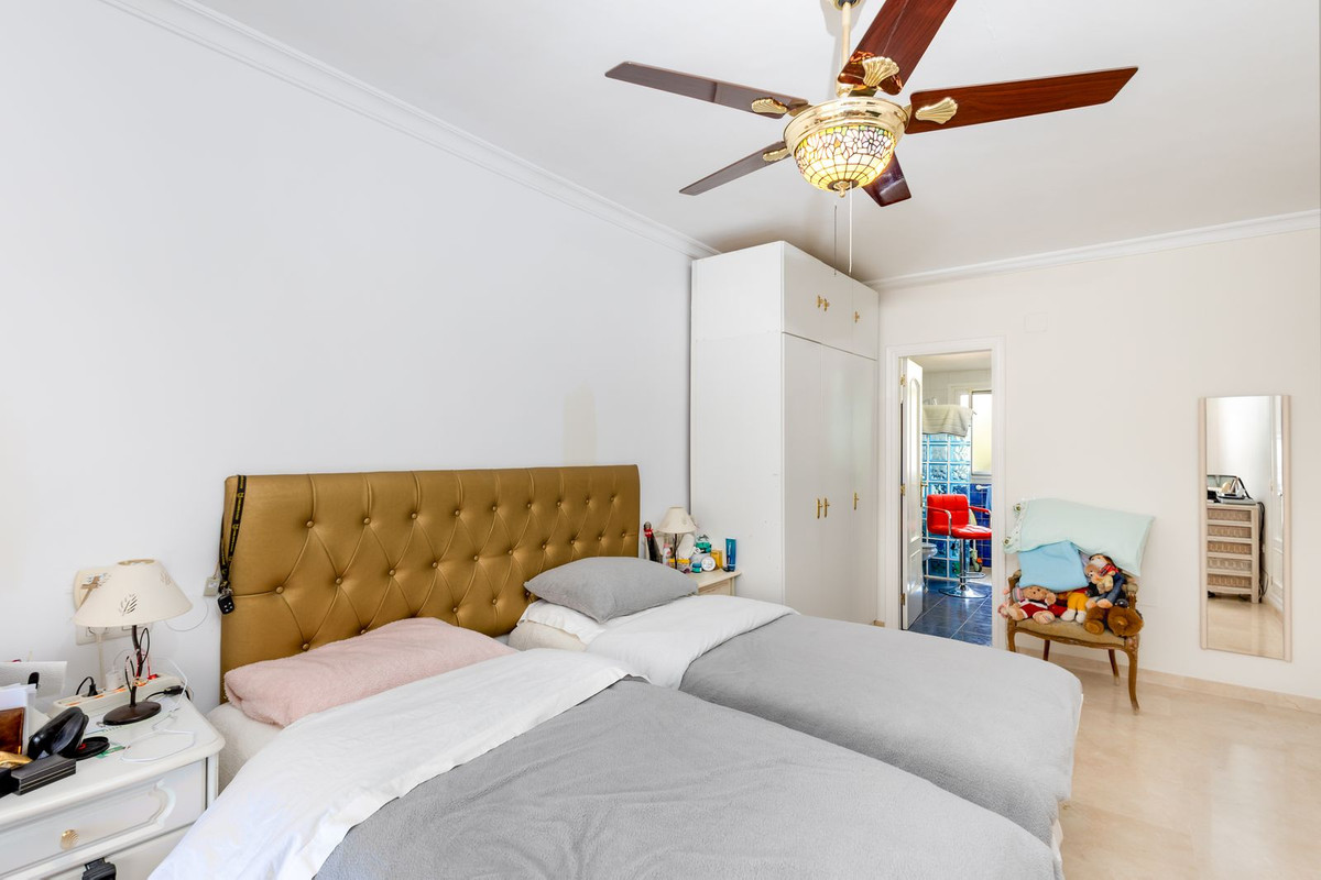 Se vende Pareada de 3 dormitorios en Costa Del Sol, Málaga, España