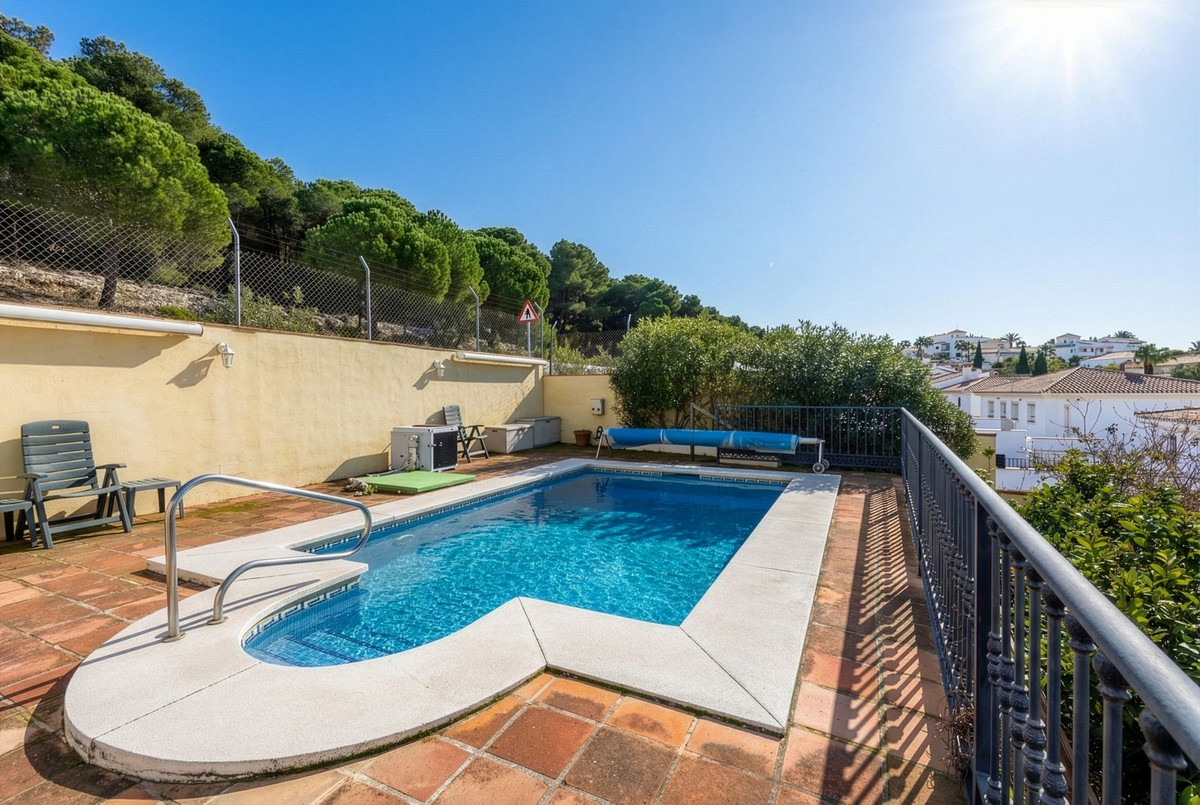 Se vende Pareada de 3 dormitorios en Costa Del Sol, Málaga, España