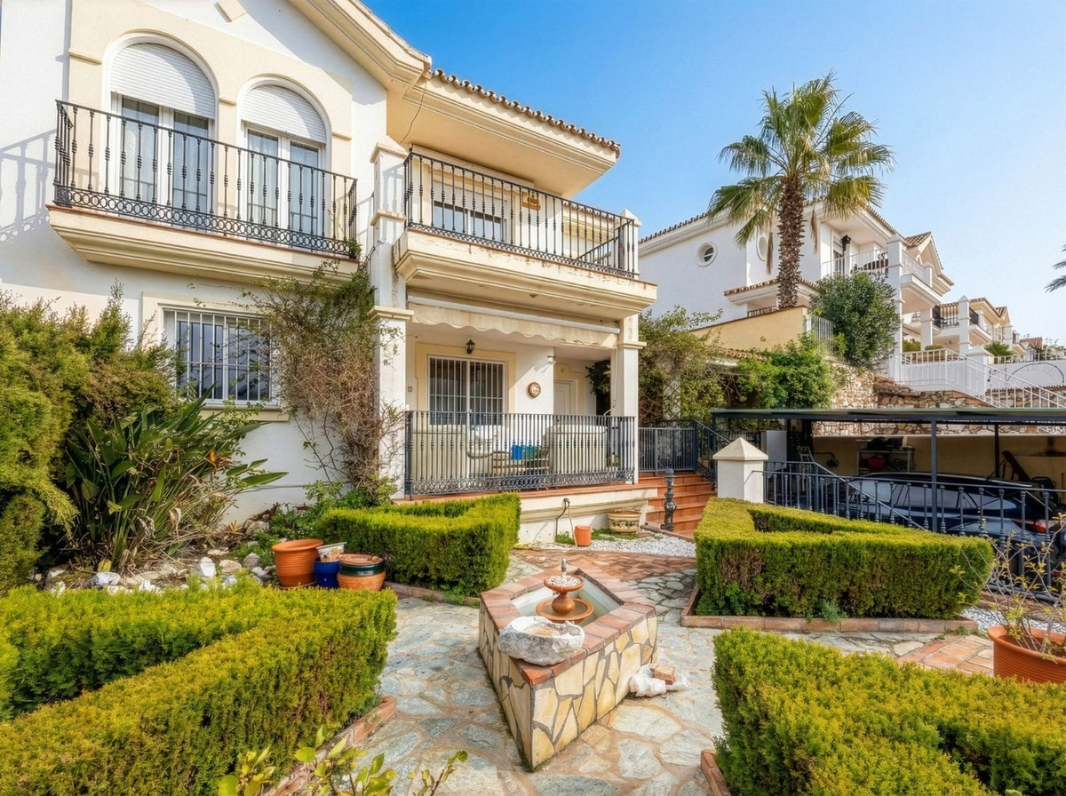 Se vende Pareada de 3 dormitorios en Costa Del Sol, Málaga, España