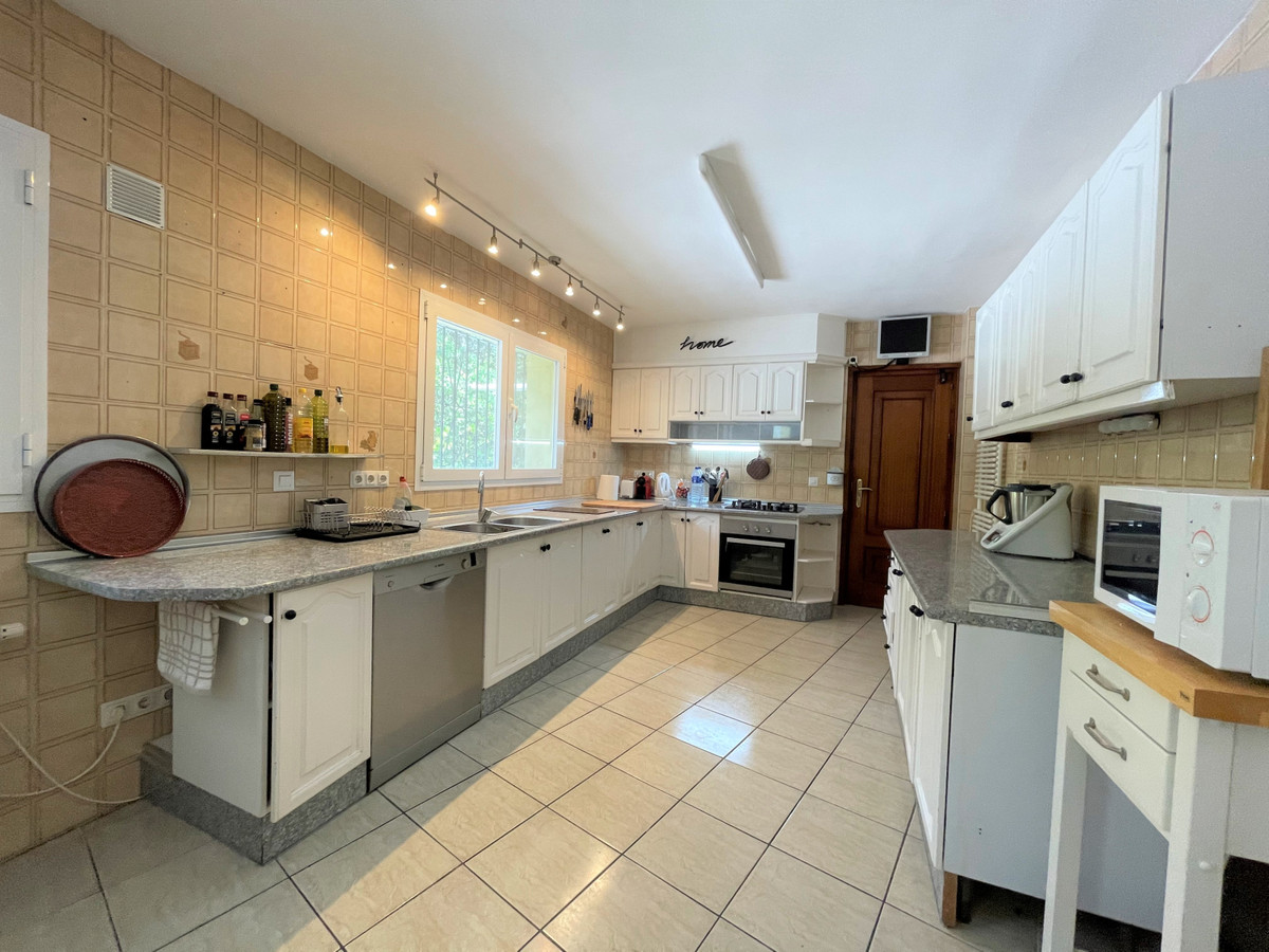 7 Bed Townhouse for sale in Mijas Costa Del Sol, Málaga, Spain