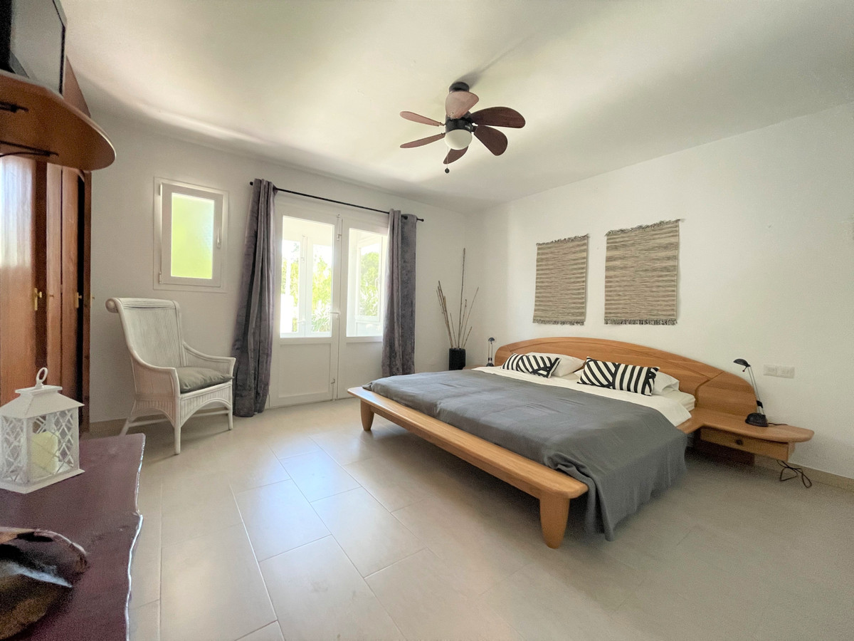7 Bed Townhouse for sale in Mijas Costa Del Sol, Málaga, Spain
