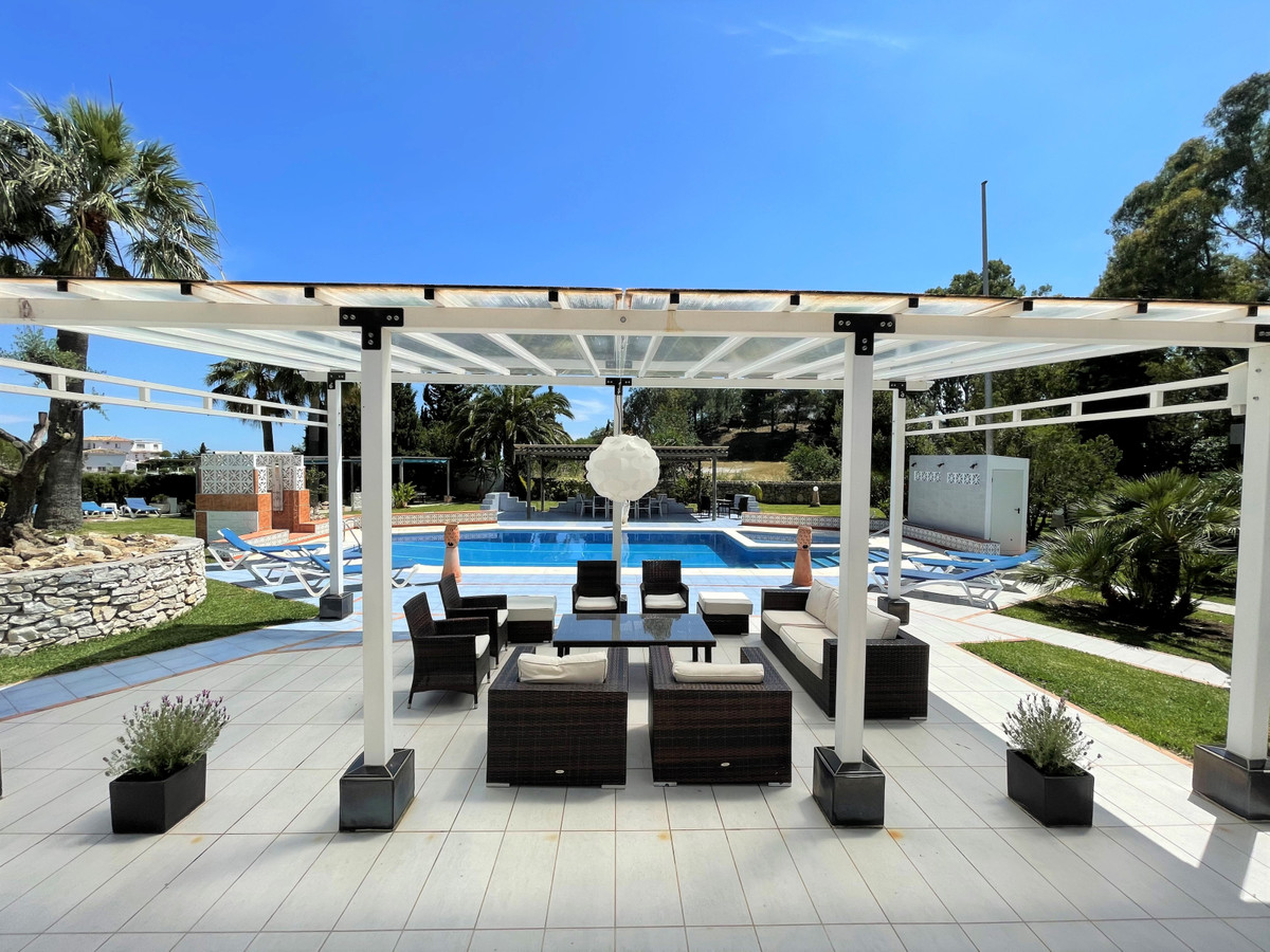 7 Bed Townhouse for sale in Mijas Costa Del Sol, Málaga, Spain