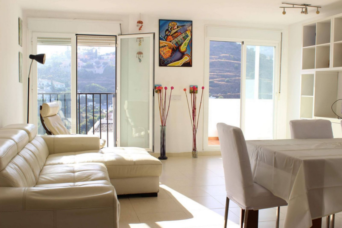 4 Bed Apartment for sale in Benalmadena Costa Del Sol, Málaga, Spain