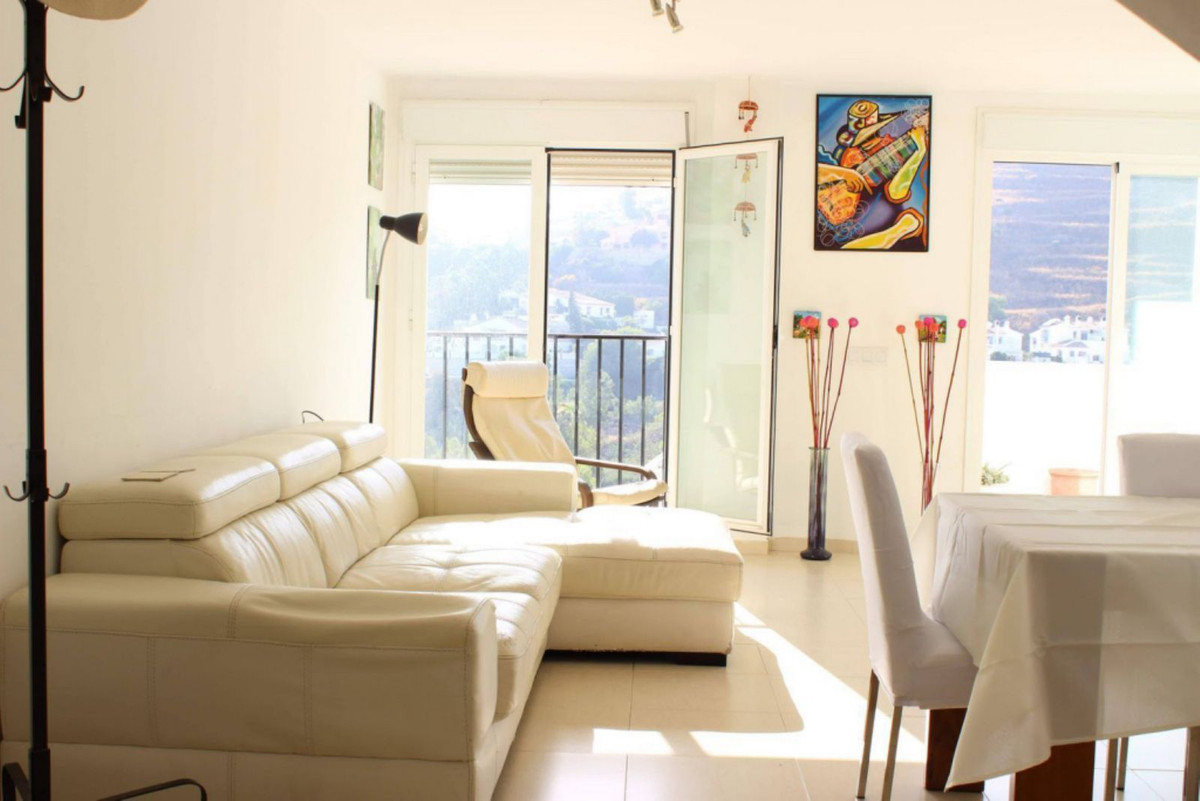 4 Bed Apartment for sale in Benalmadena Costa Del Sol, Málaga, Spain