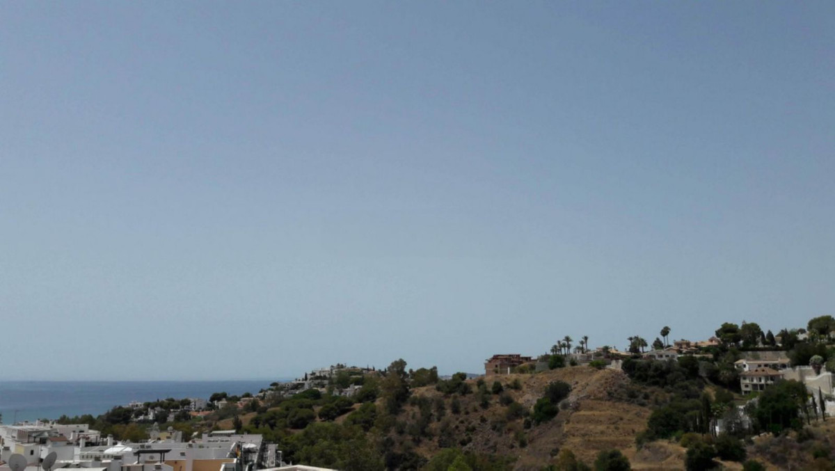 4 Bed Apartment for sale in Benalmadena Costa Del Sol, Málaga, Spain