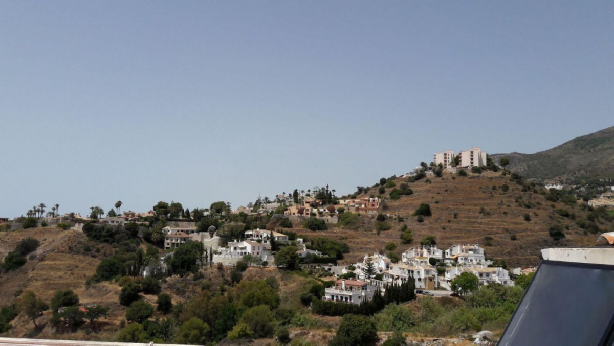 4 Bed Apartment for sale in Benalmadena Costa Del Sol, Málaga, Spain