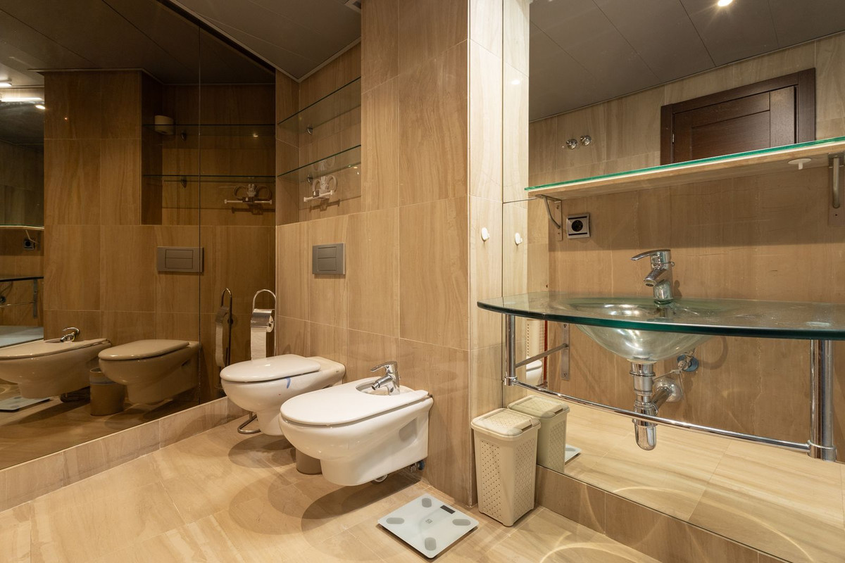 3 Bed Apartment for sale in New Golden Mile Costa Del Sol, Málaga, Spain