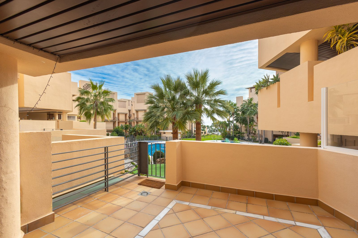 3 Bed Apartment for sale in New Golden Mile Costa Del Sol, Málaga, Spain