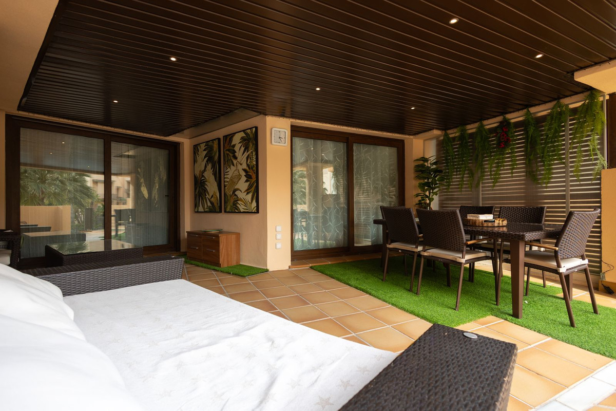 3 Bed Apartment for sale in New Golden Mile Costa Del Sol, Málaga, Spain