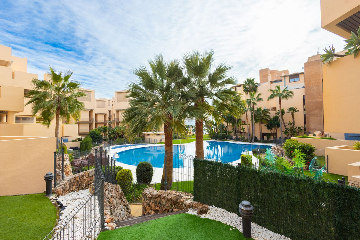 3 Bed Apartment for sale in New Golden Mile Costa Del Sol, Málaga, Spain
