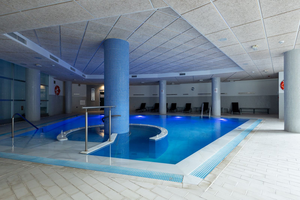 3 Bed Apartment for sale in New Golden Mile Costa Del Sol, Málaga, Spain