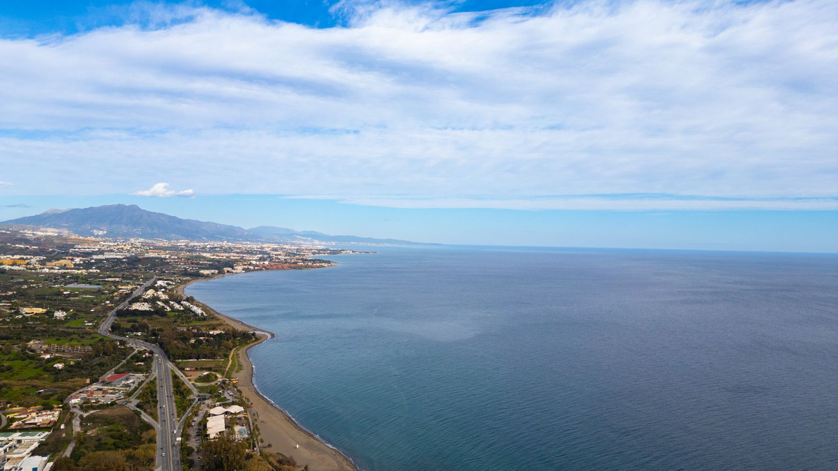 3 Bed Apartment for sale in New Golden Mile Costa Del Sol, Málaga, Spain