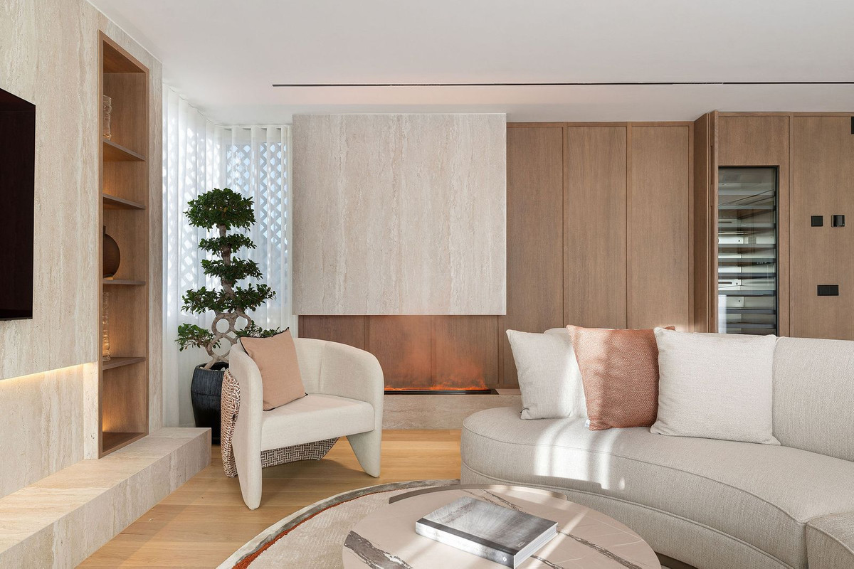 3 Bed Apartment for sale in The Golden Mile Costa Del Sol, Málaga, Spain