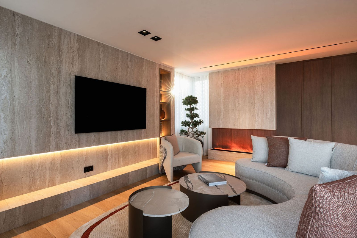 3 Bed Apartment for sale in The Golden Mile Costa Del Sol, Málaga, Spain