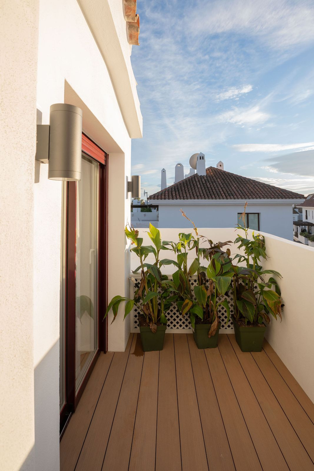 3 Bed Apartment for sale in The Golden Mile Costa Del Sol, Málaga, Spain