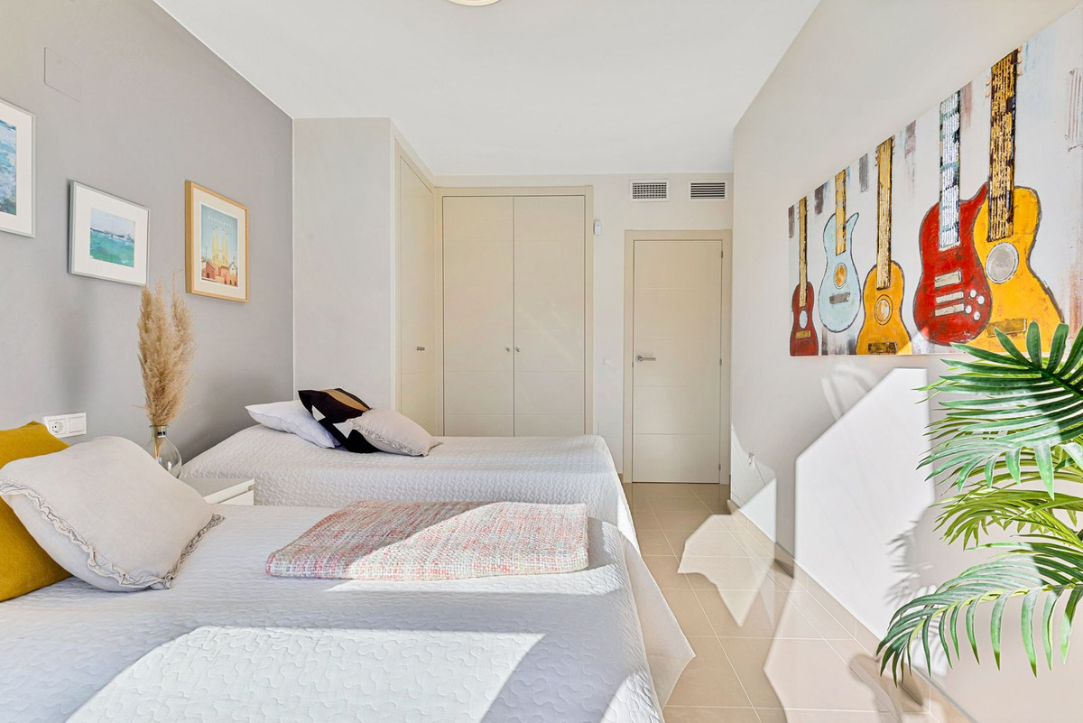 3 Bed Townhouse for sale in Los Pacos Costa Del Sol, Málaga, Spain