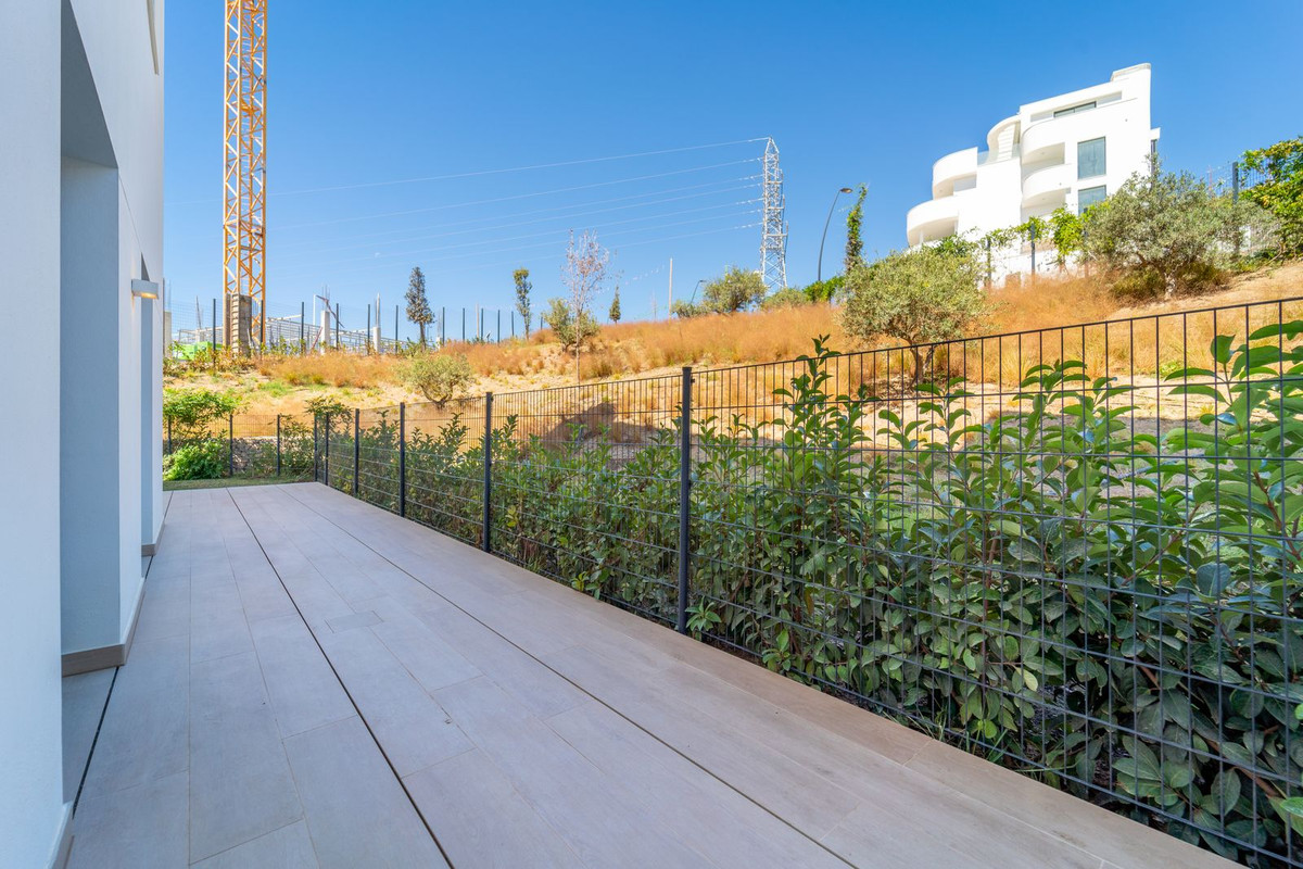 3 Bed Apartment for sale in Fuengirola Costa Del Sol, Málaga, Spain