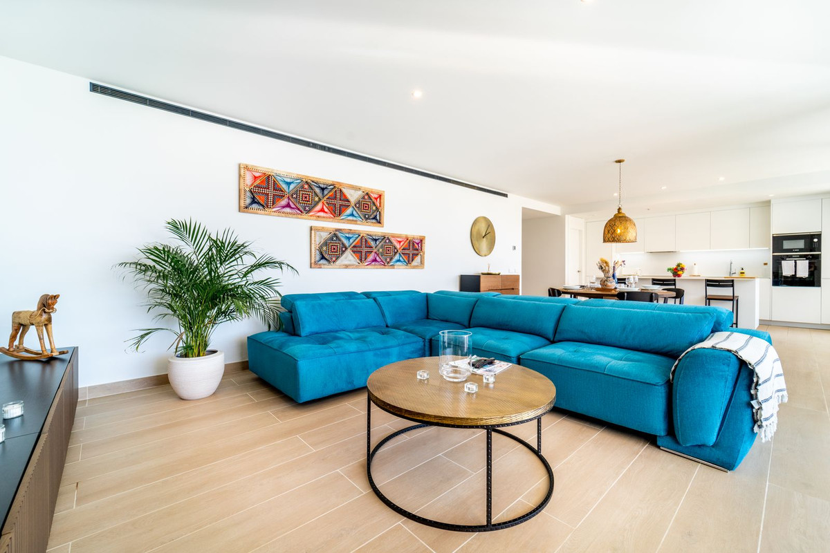 3 Bed Apartment for sale in Fuengirola Costa Del Sol, Málaga, Spain