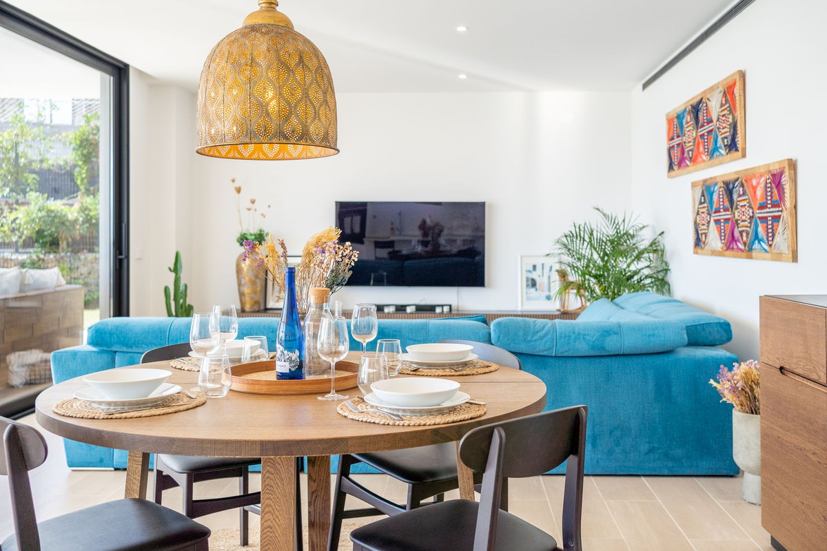 3 Bed Apartment for sale in Fuengirola Costa Del Sol, Málaga, Spain