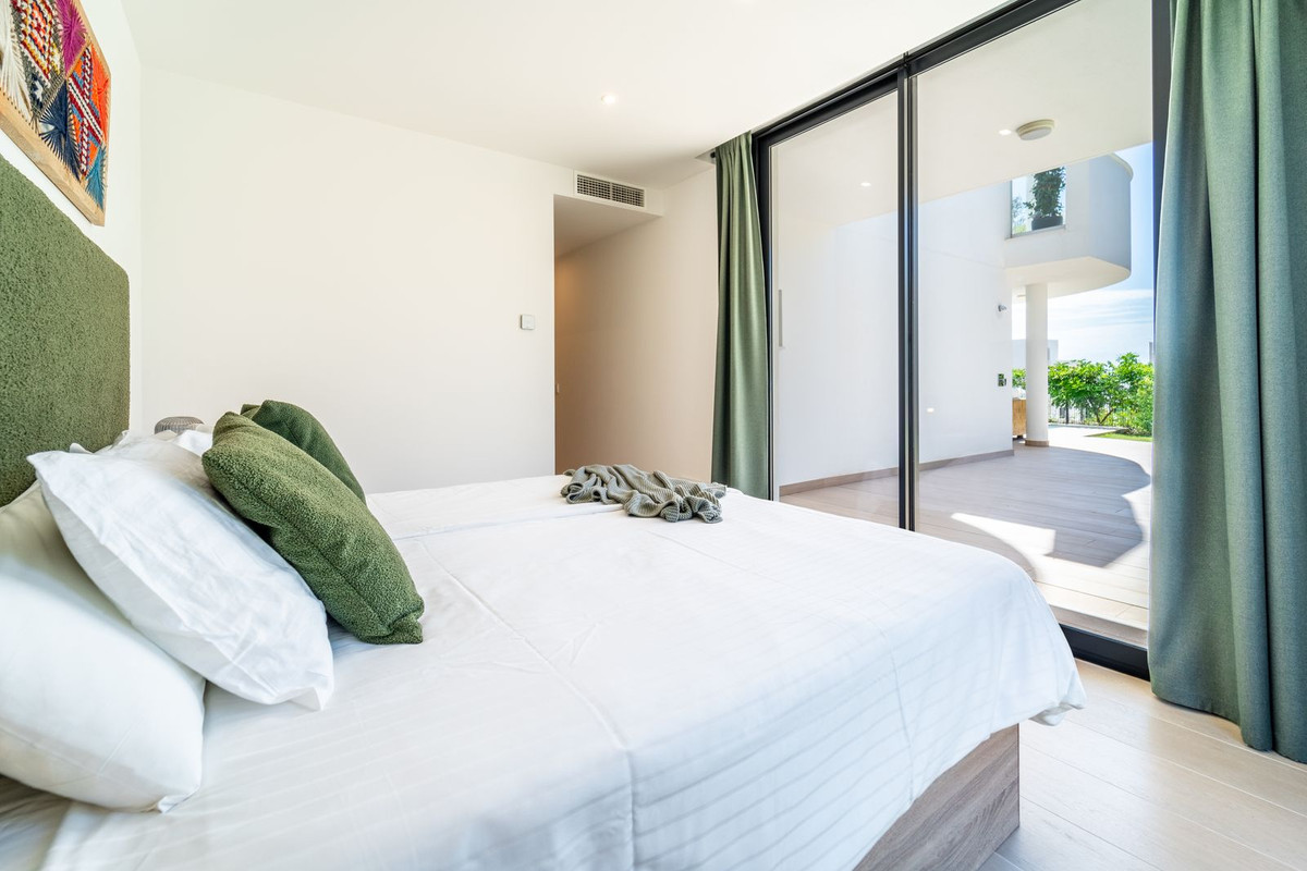 3 Bed Apartment for sale in Fuengirola Costa Del Sol, Málaga, Spain