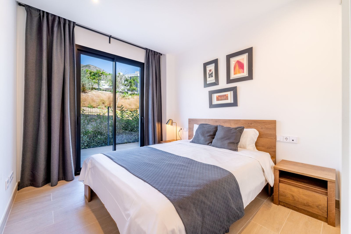 3 Bed Apartment for sale in Fuengirola Costa Del Sol, Málaga, Spain