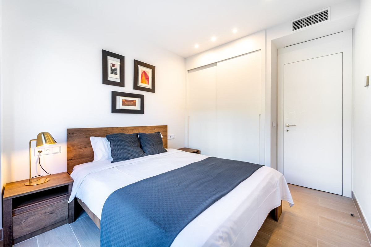 3 Bed Apartment for sale in Fuengirola Costa Del Sol, Málaga, Spain