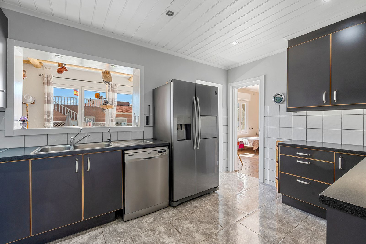 Se vende Villa - Chalet de 7 dormitorios en Costa Blanca, Alicante, España