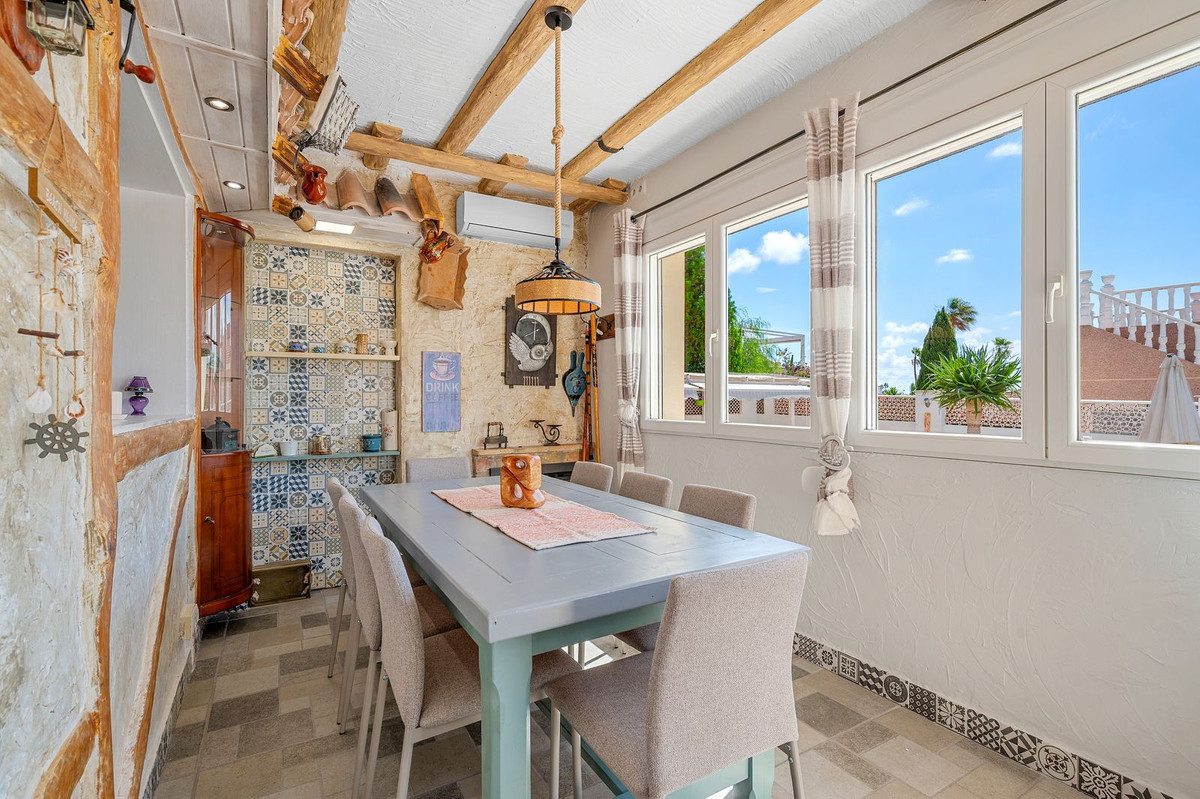 Se vende Villa - Chalet de 7 dormitorios en Costa Blanca, Alicante, España