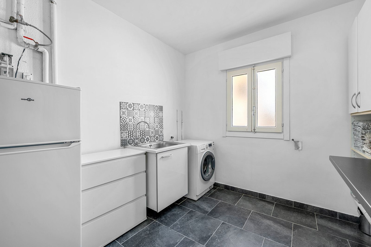 Se vende Villa - Chalet de 7 dormitorios en Costa Blanca, Alicante, España