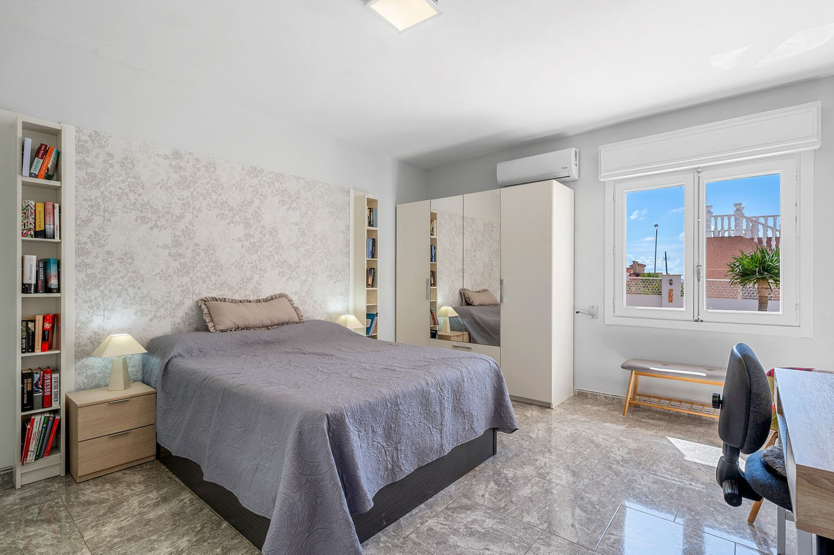 Se vende Villa - Chalet de 7 dormitorios en Costa Blanca, Alicante, España