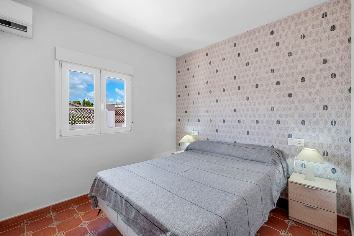 Se vende Villa - Chalet de 7 dormitorios en Costa Blanca, Alicante, España