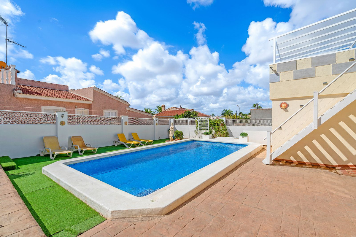 Se vende Villa - Chalet de 7 dormitorios en Costa Blanca, Alicante, España