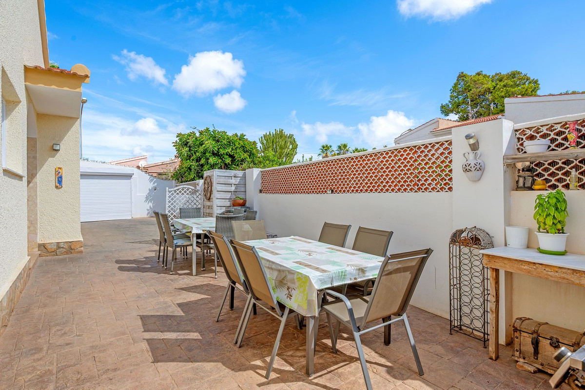 Se vende Villa - Chalet de 7 dormitorios en Costa Blanca, Alicante, España