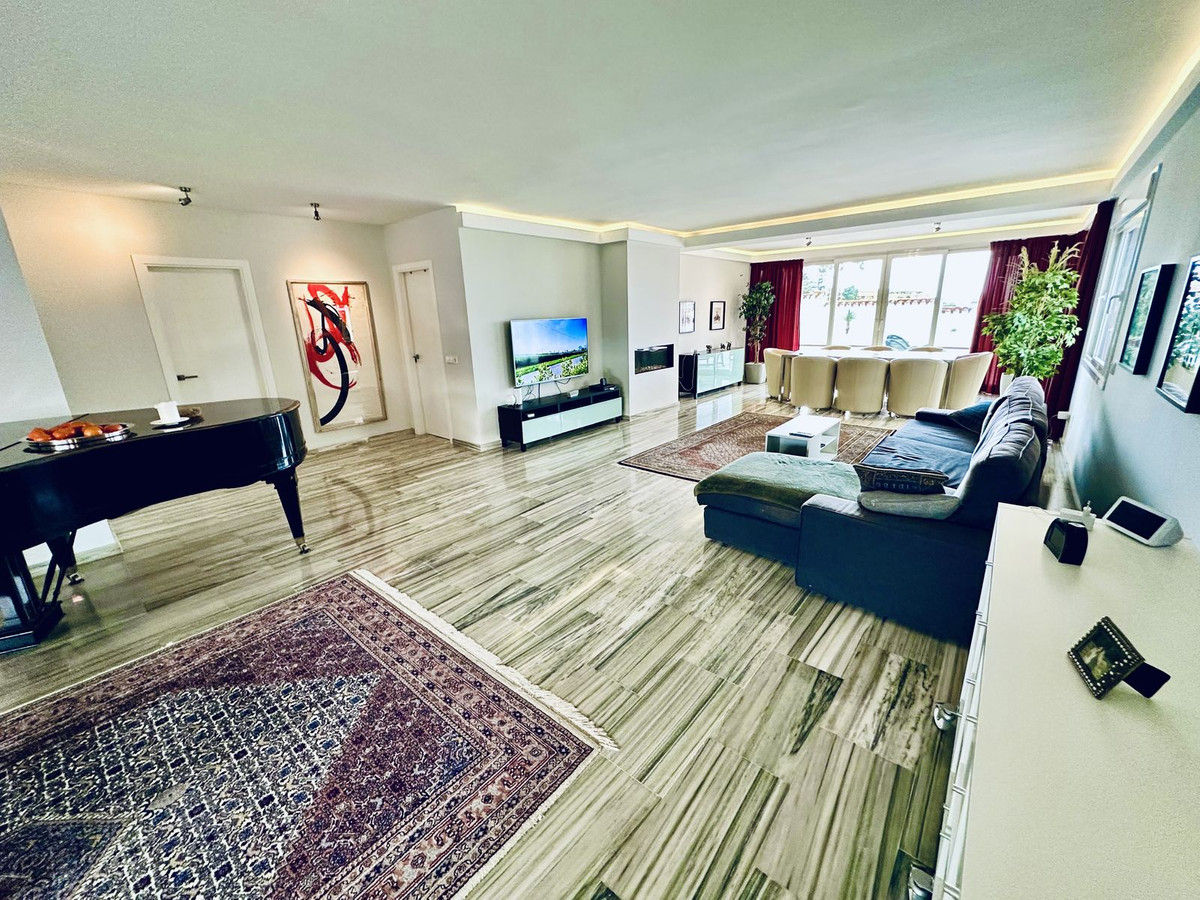 3 Bed Townhouse for sale in San Pedro De Alcántara Costa Del Sol, Málaga, Spain