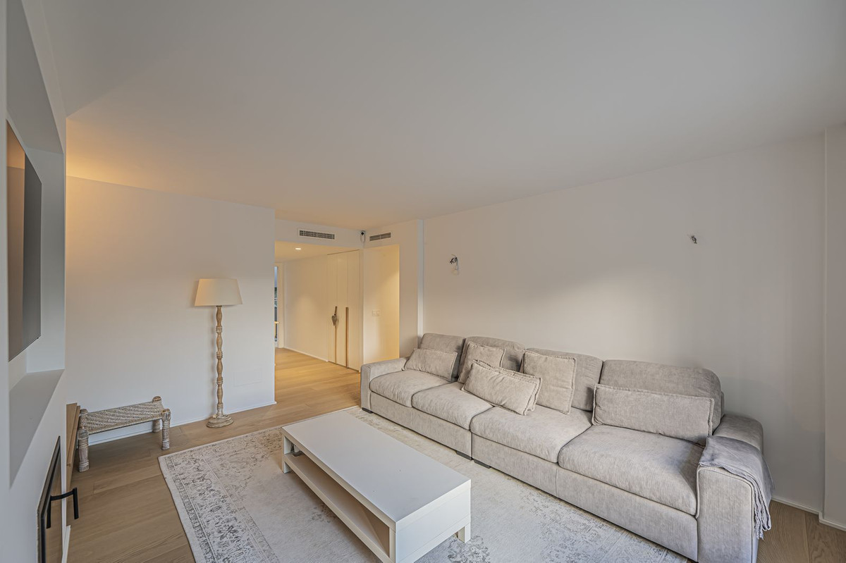 4 Bed Townhouse for sale in San Pedro De Alcántara Costa Del Sol, Málaga, Spain