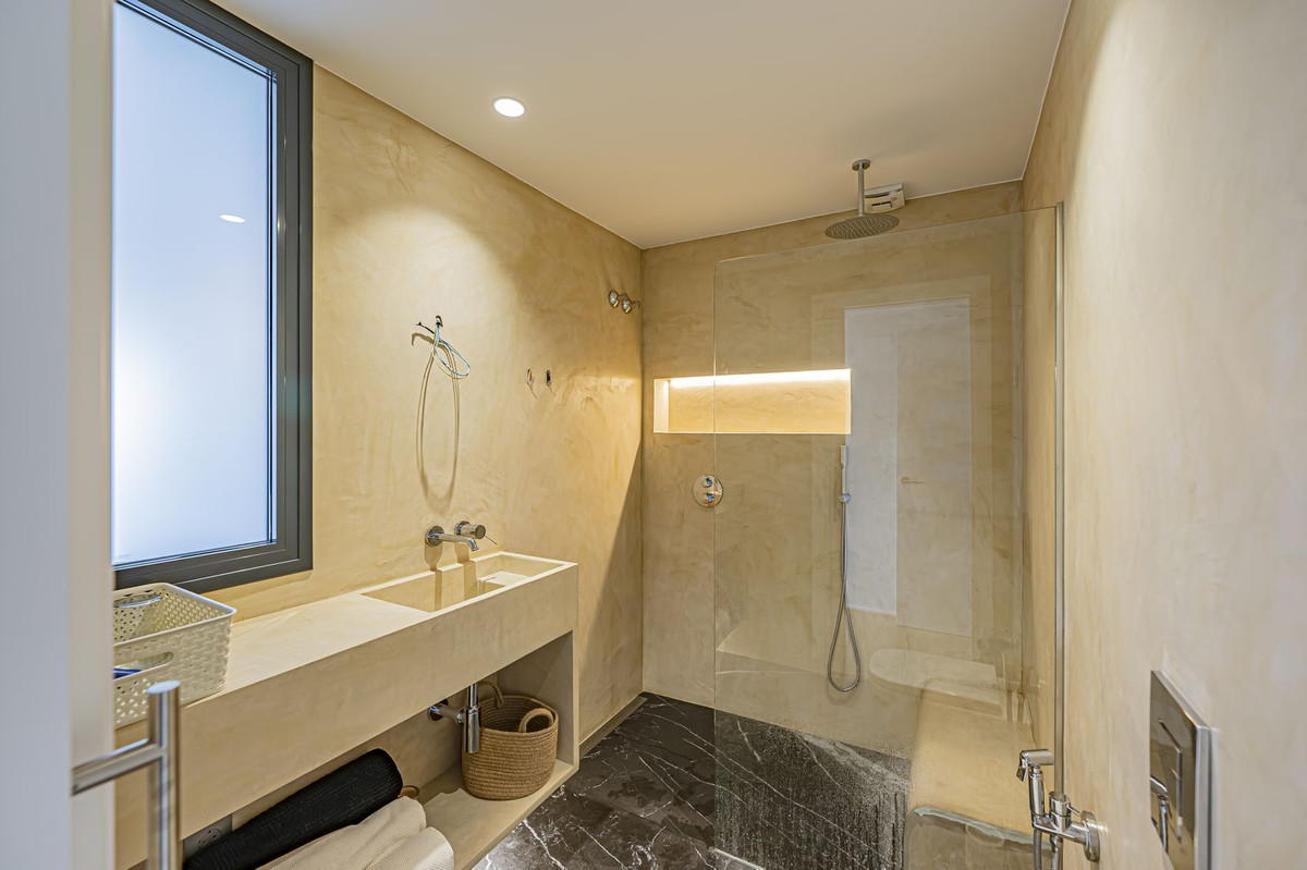 4 Bed Townhouse for sale in San Pedro De Alcántara Costa Del Sol, Málaga, Spain