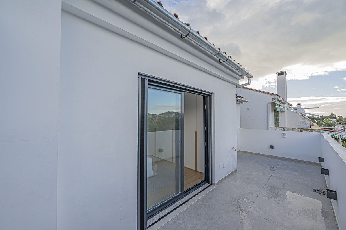 4 Bed Townhouse for sale in San Pedro De Alcántara Costa Del Sol, Málaga, Spain