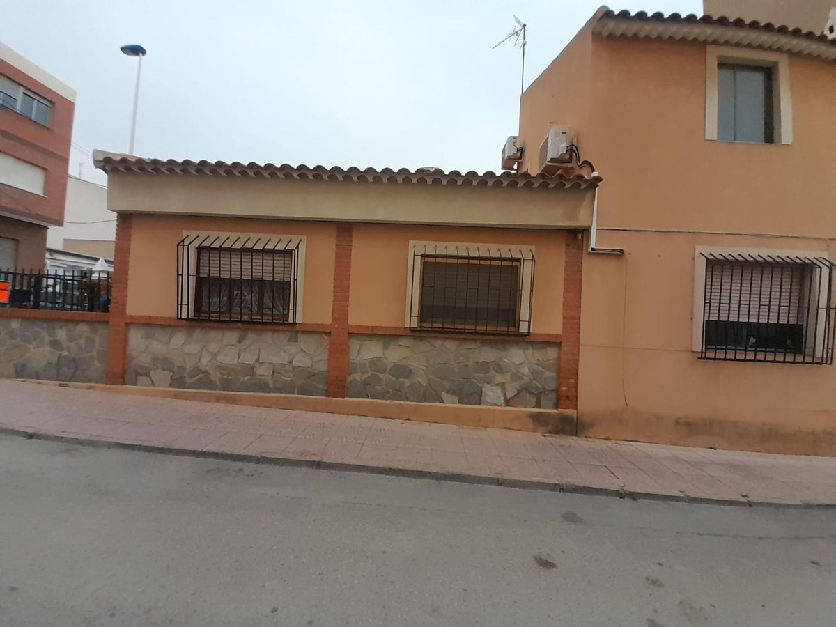 Se vende Adosada de 5 dormitorios en Costa Calida, Murcia, España