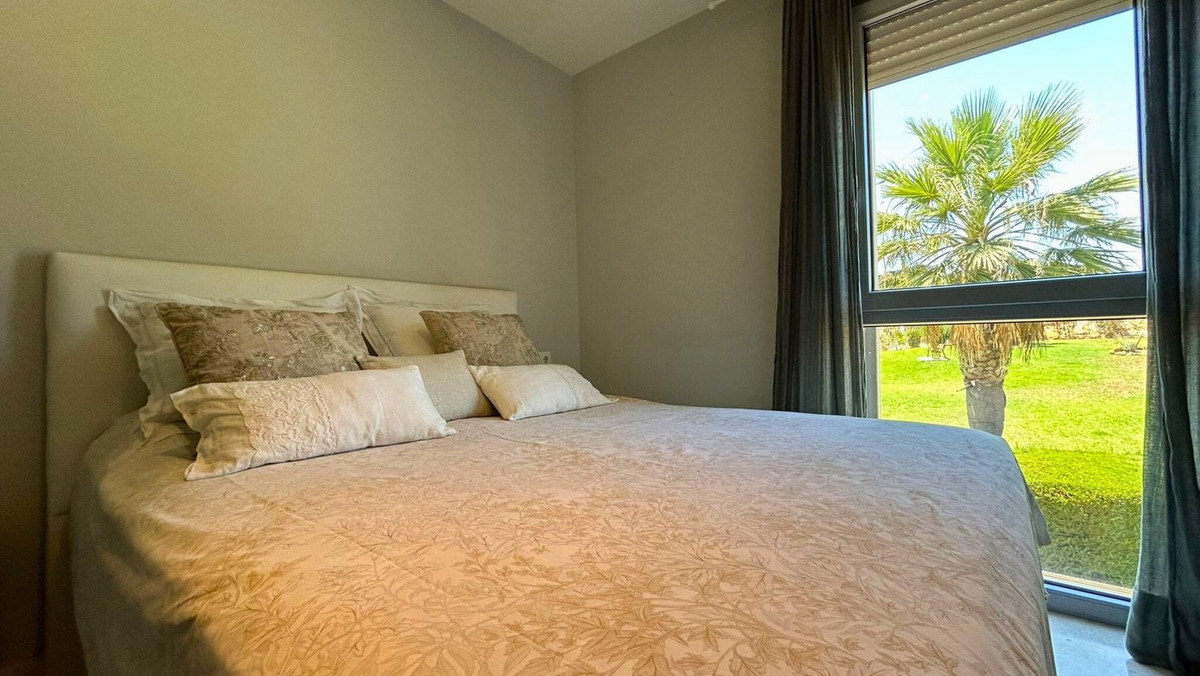 Se vende Apartamento Planta Media de 3 dormitorios en Costa Del Sol, Málaga, España
