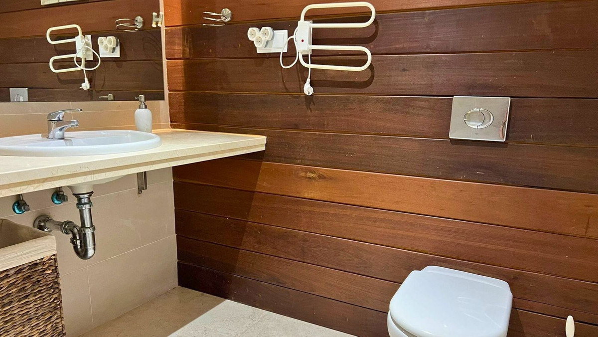 Se vende Apartamento Planta Media de 3 dormitorios en Costa Del Sol, Málaga, España