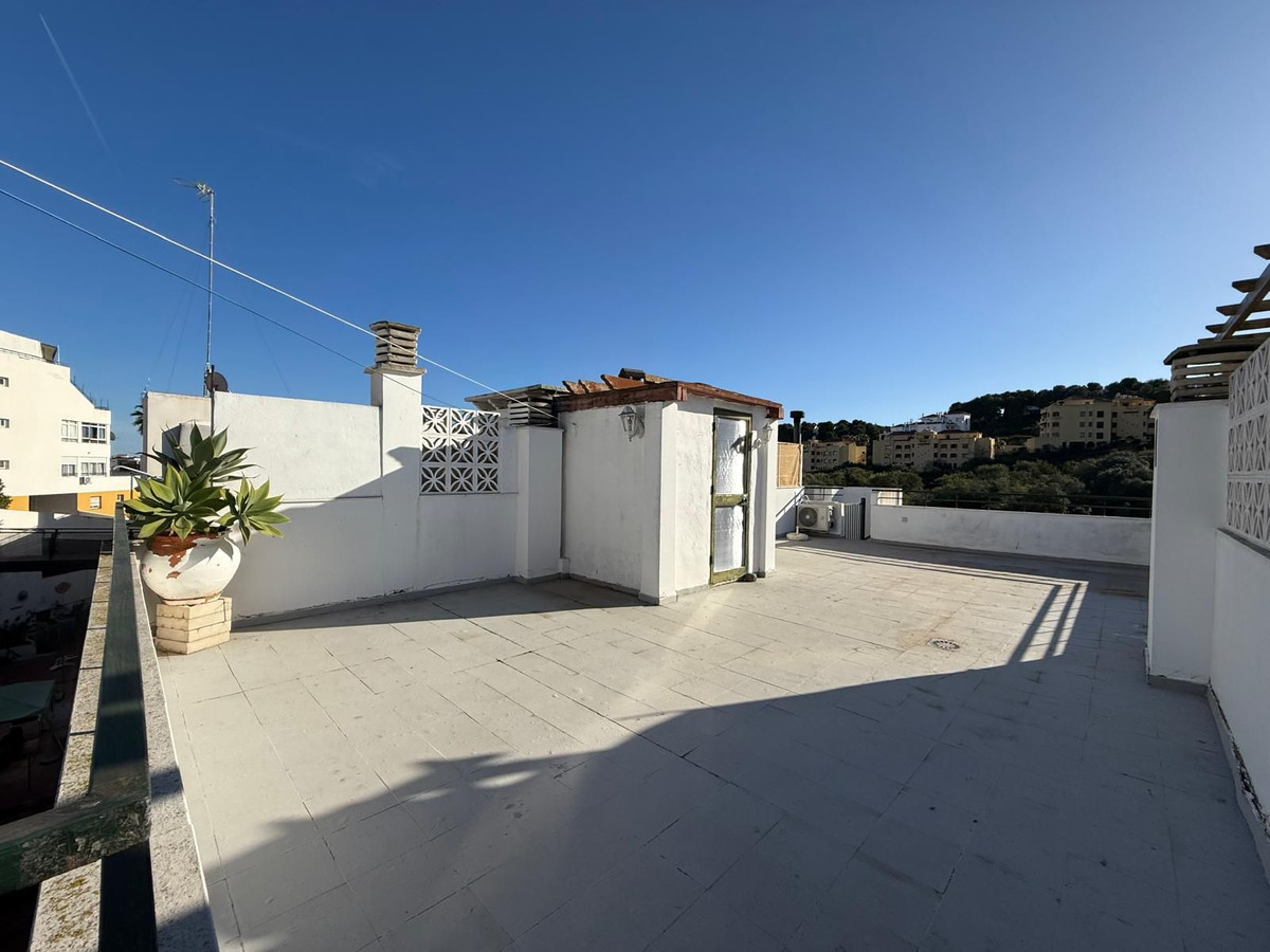 Se vende Apartamento Planta Media de 2 dormitorios en Costa Del Sol, Málaga, España