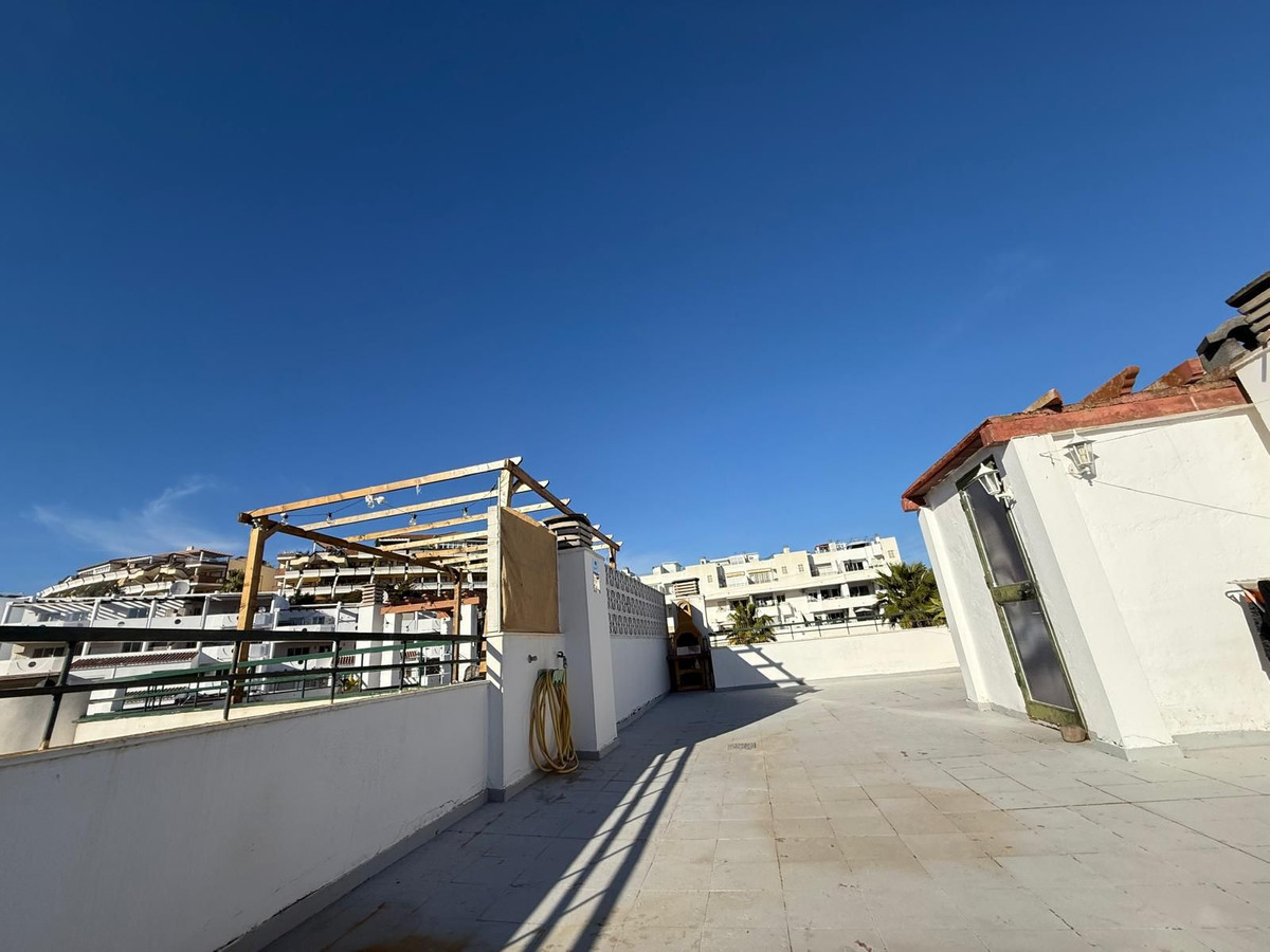 Se vende Apartamento Planta Media de 2 dormitorios en Costa Del Sol, Málaga, España