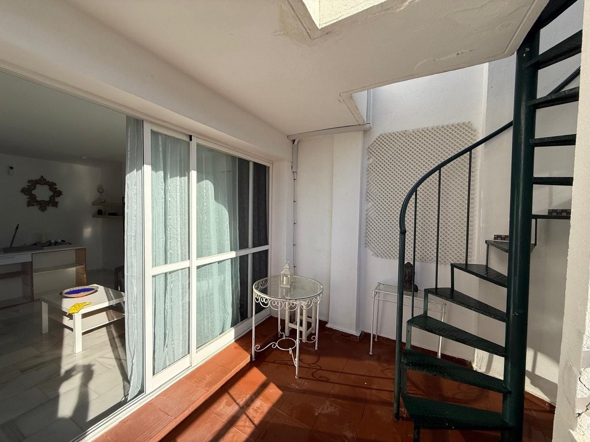 Se vende Apartamento Planta Media de 2 dormitorios en Costa Del Sol, Málaga, España