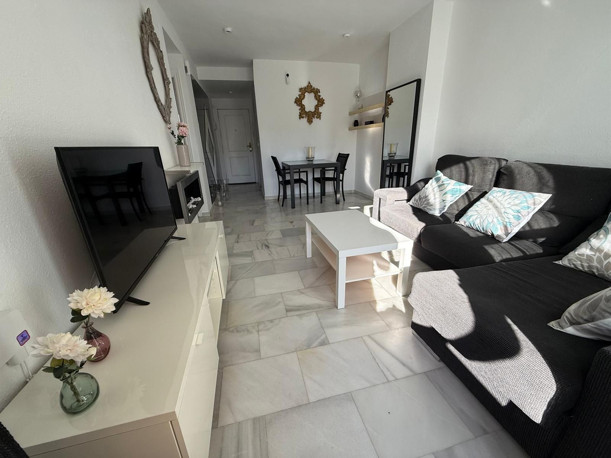Se vende Apartamento Planta Media de 2 dormitorios en Costa Del Sol, Málaga, España