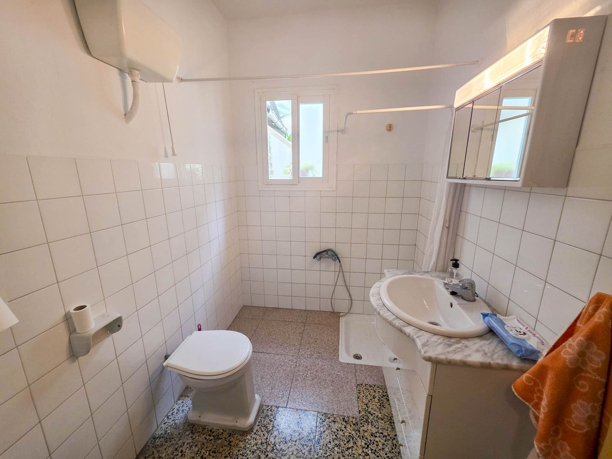 5 Bed Townhouse for sale in Estepona Costa Del Sol, Málaga, Spain
