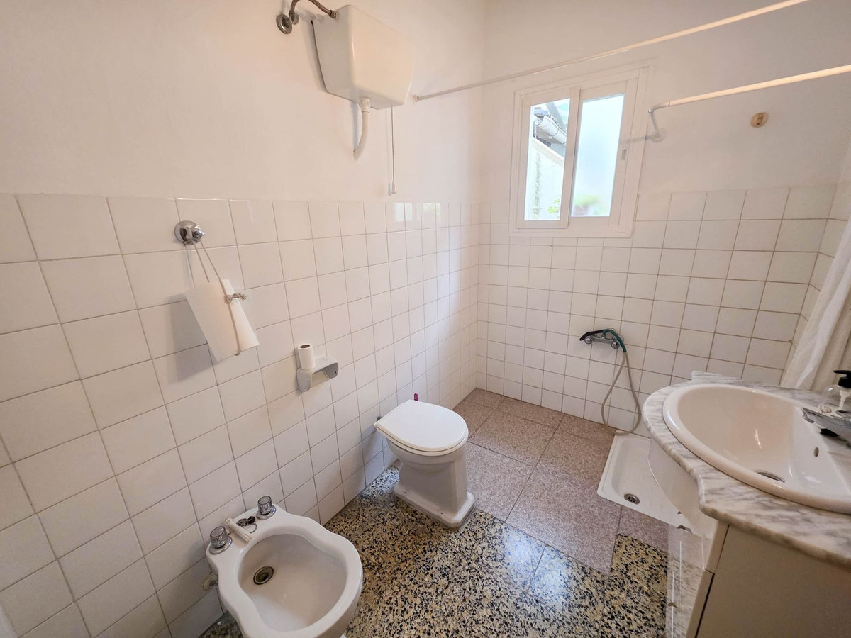 5 Bed Townhouse for sale in Estepona Costa Del Sol, Málaga, Spain
