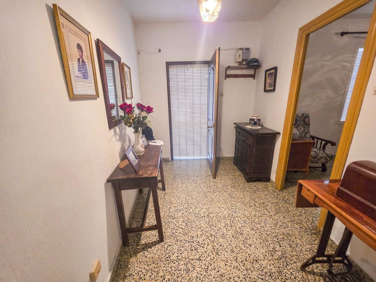 5 Bed Townhouse for sale in Estepona Costa Del Sol, Málaga, Spain
